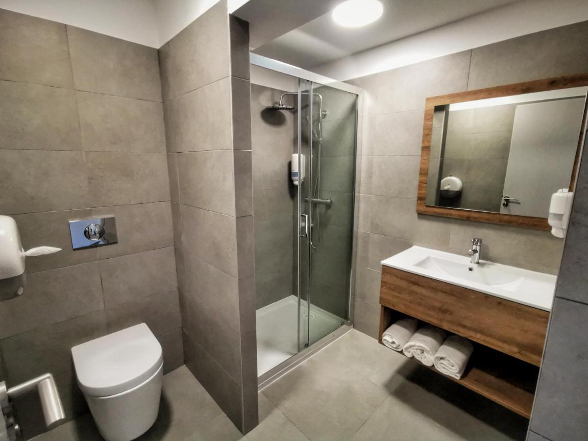 Ustaria Apartment Peri Bagian luar foto